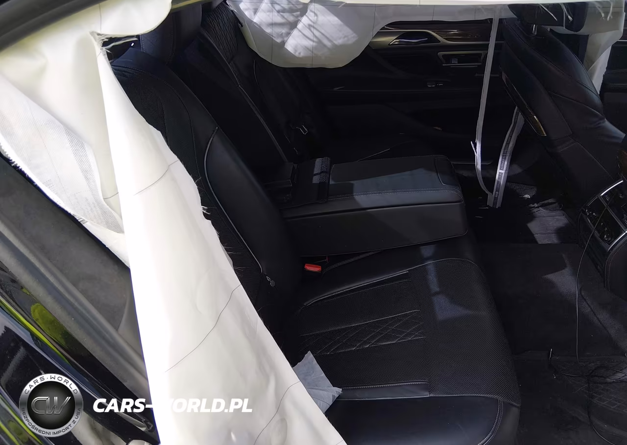 2018 BMW 740I xDrive VIN:WBA7E4C55JGV24202 - 8
