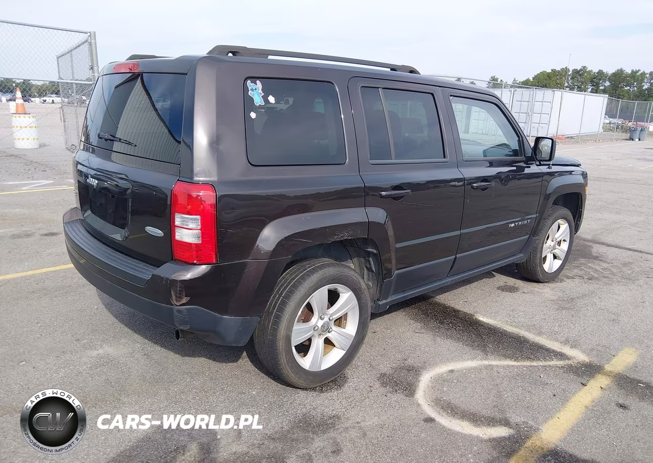 2014 Jeep Patriot Latitude VIN:1C4NJRFB5ED846334 - 4