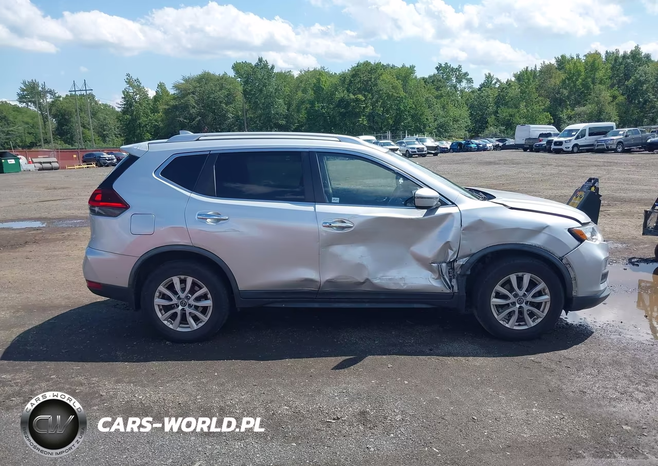 2018 Nissan Rogue Sv VIN:KNMAT2MV8JP608256 - 13