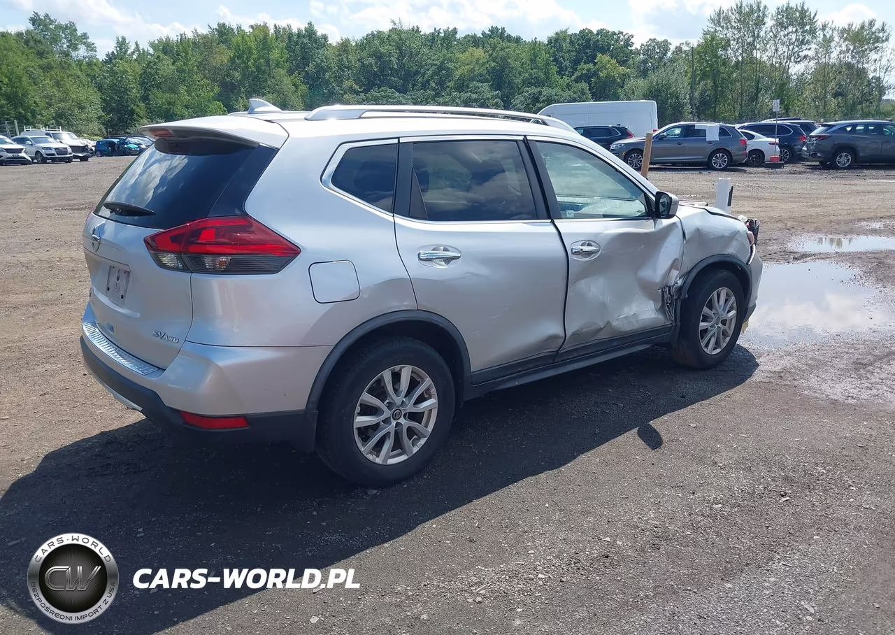 2018 Nissan Rogue Sv VIN:KNMAT2MV8JP608256 - 4