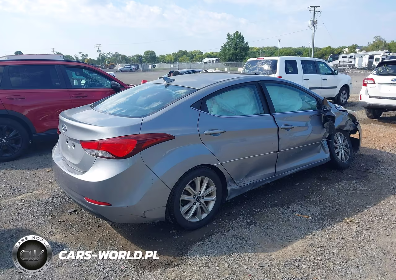 2015 Hyundai Elantra Se VIN:KMHDH4AE3FU345399 - 4