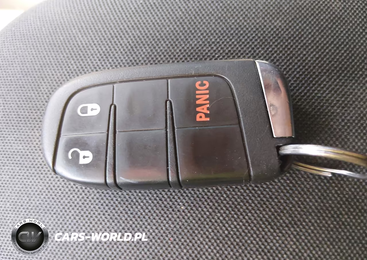 2020 Jeep Renegade Sport 4X4 VIN:ZACNJBAB6LPM07556 - 11
