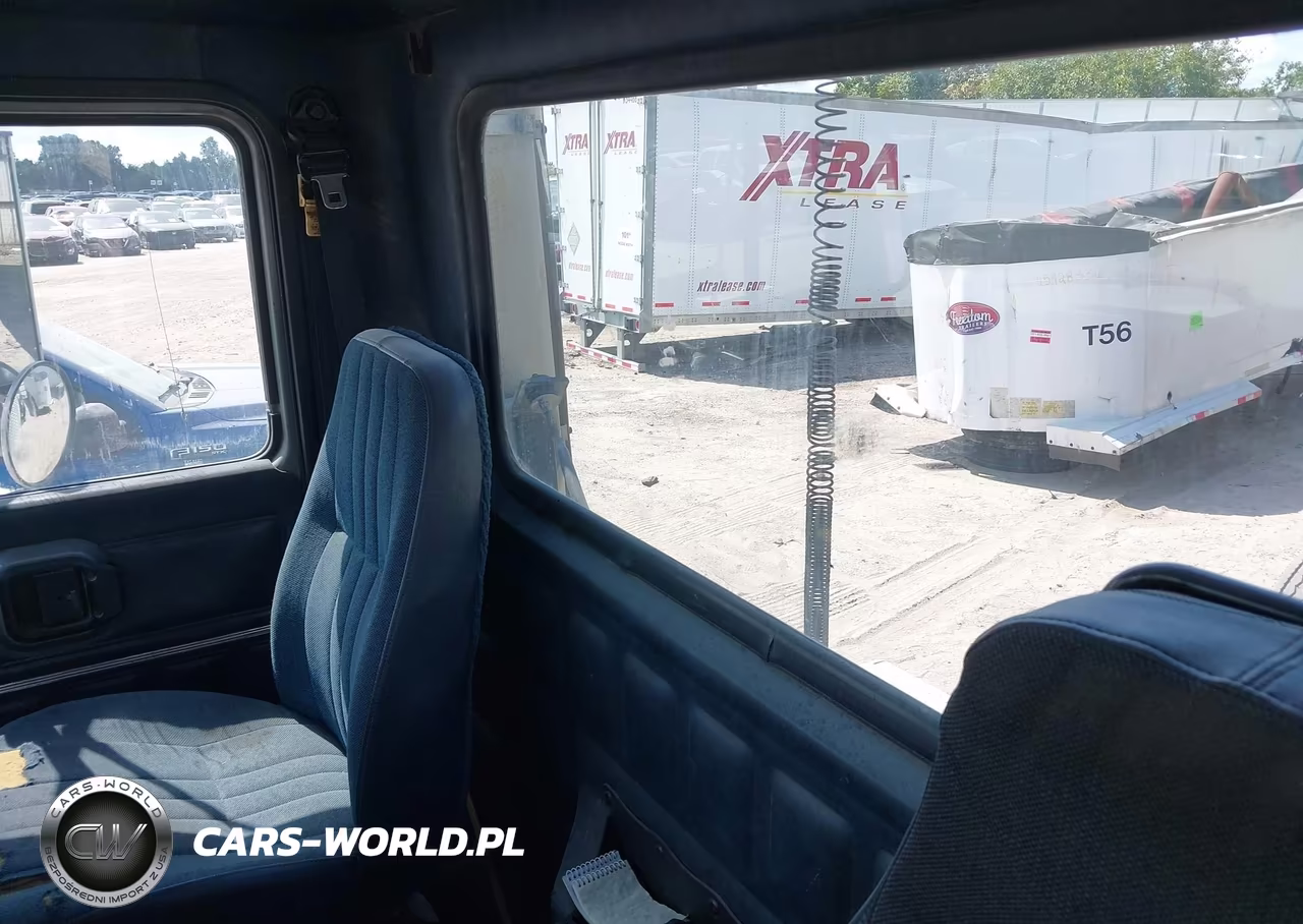 2000 Mack Ch613 Semi Truck VIN:1M1AA13Y6YW130723 - 7