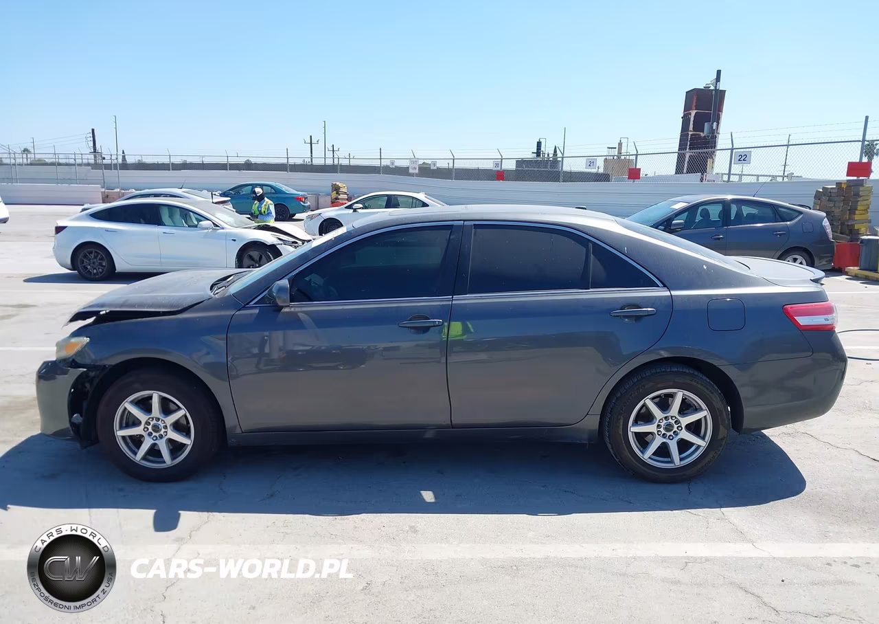 2011 Toyota Camry Le VIN:4T1BF3EK5BU776439 - 15