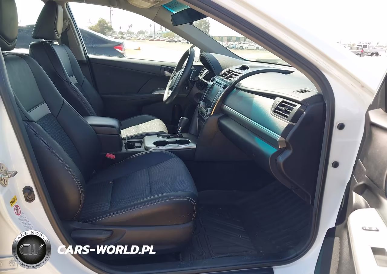 2014 Toyota Camry Se VIN:4T1BF1FK0EU460566 - 5
