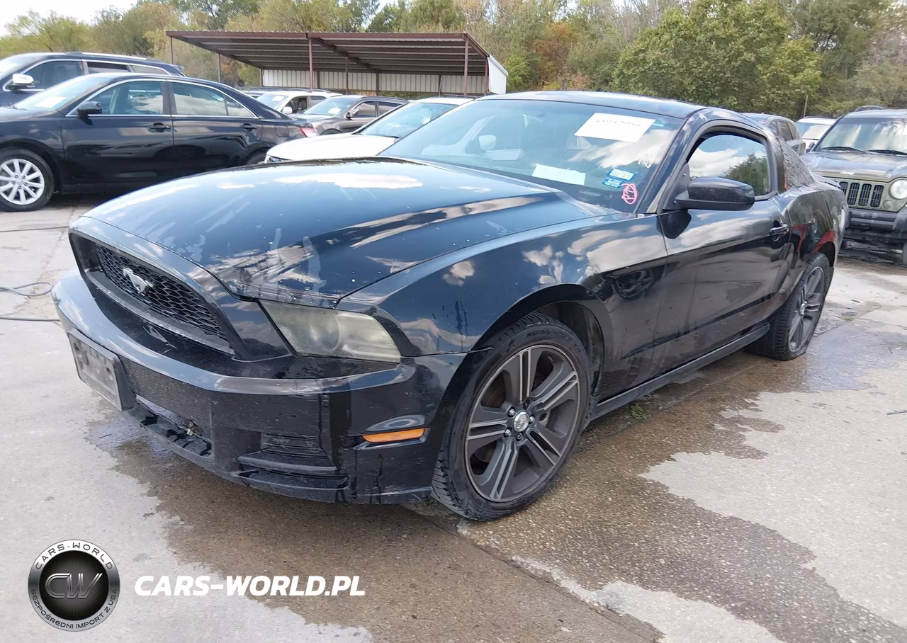 2013 Ford Mustang V6 VIN:1ZVBP8AM1D5215946 - 2