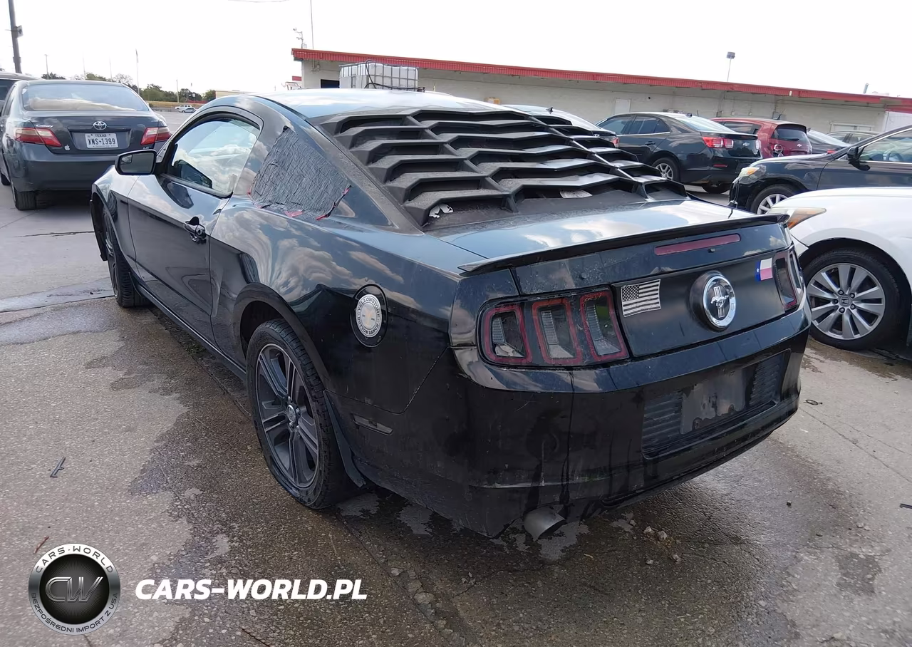 2013 Ford Mustang V6 VIN:1ZVBP8AM1D5215946 - 3