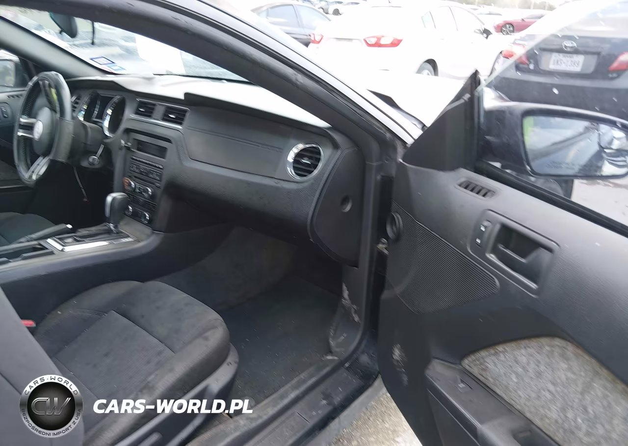 2013 Ford Mustang V6 VIN:1ZVBP8AM1D5215946 - 5