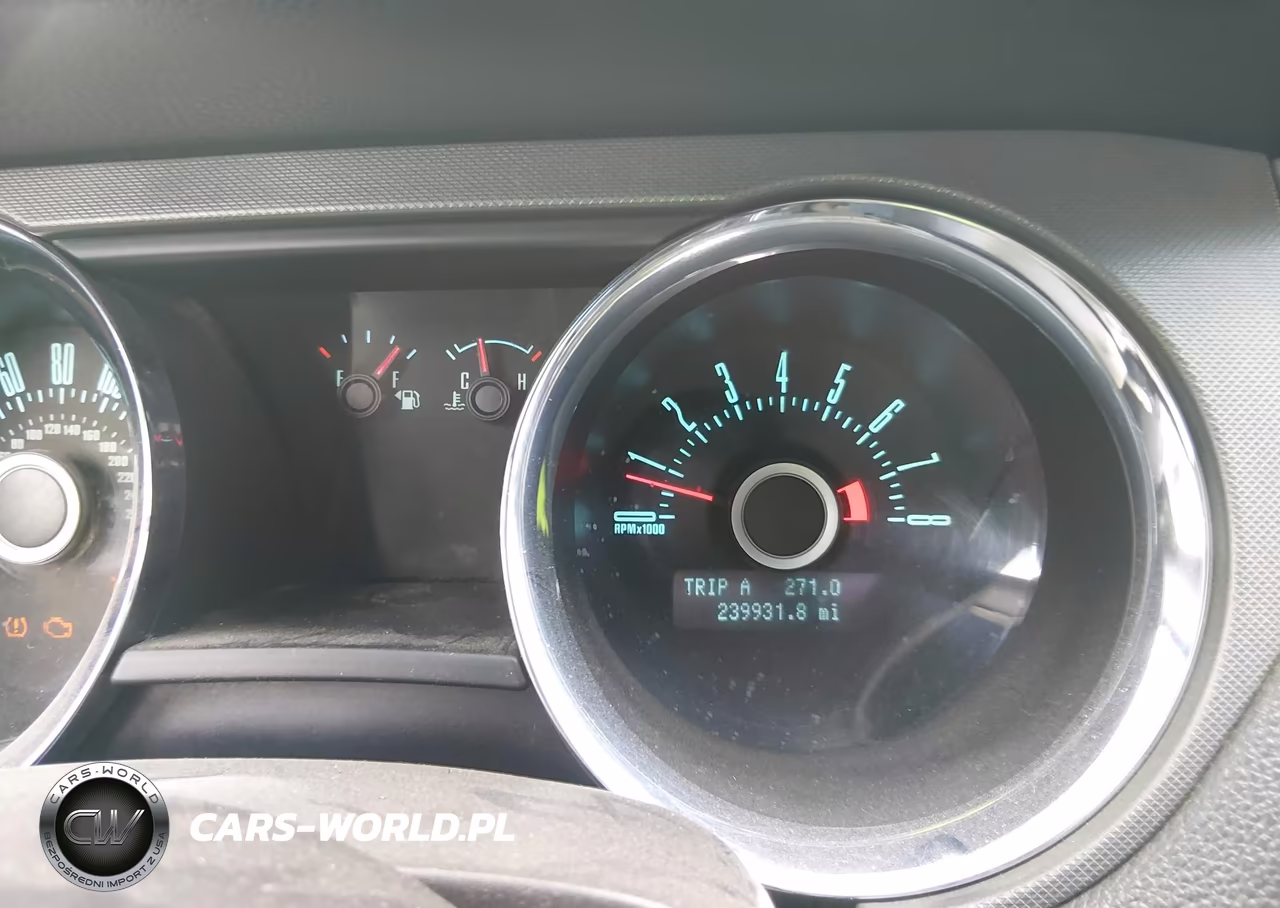 2013 Ford Mustang V6 VIN:1ZVBP8AM1D5215946 - 7