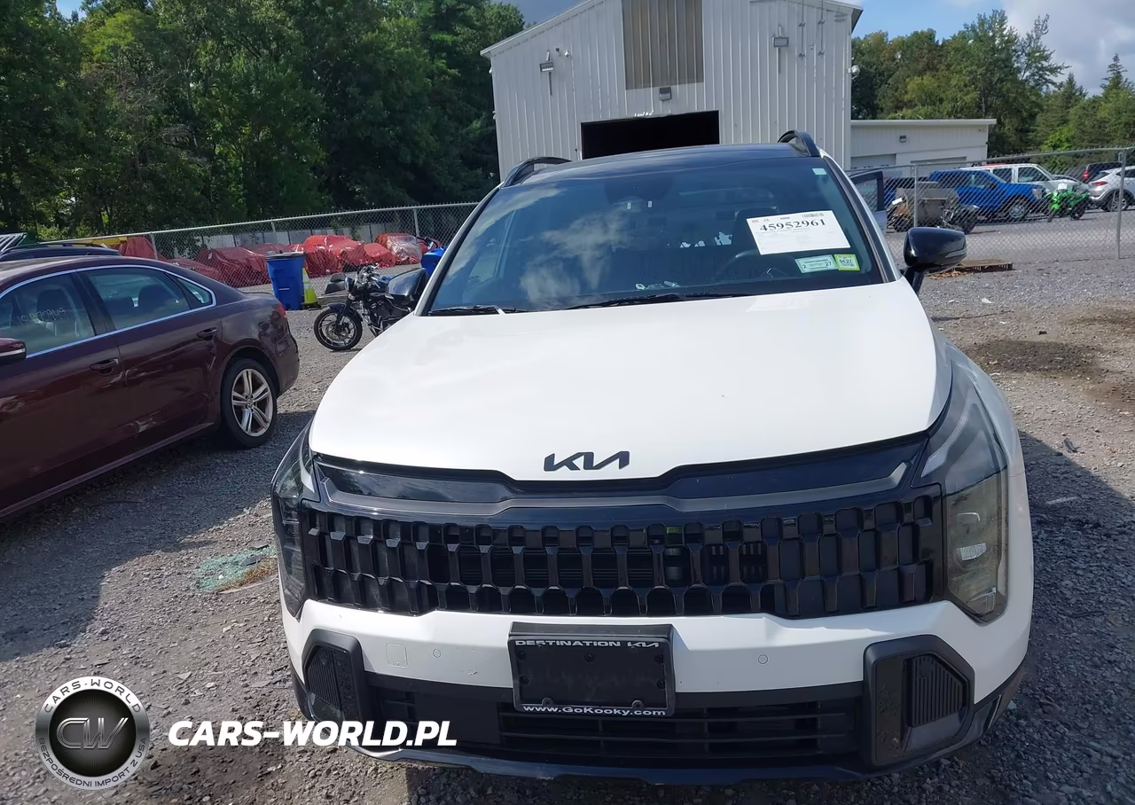 2026 Kia Sportage Plug-In Hybrid X-Line VIN:KNDPYDDH9T7324008 - 12