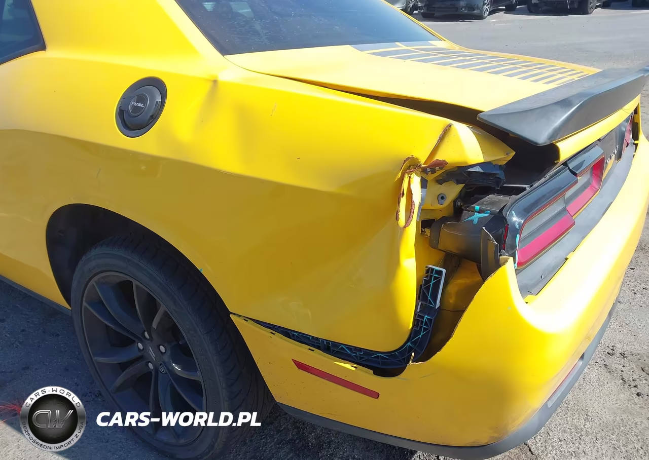 2017 Dodge Challenger Sxt VIN:2C3CDZAG0HH592724 - 18