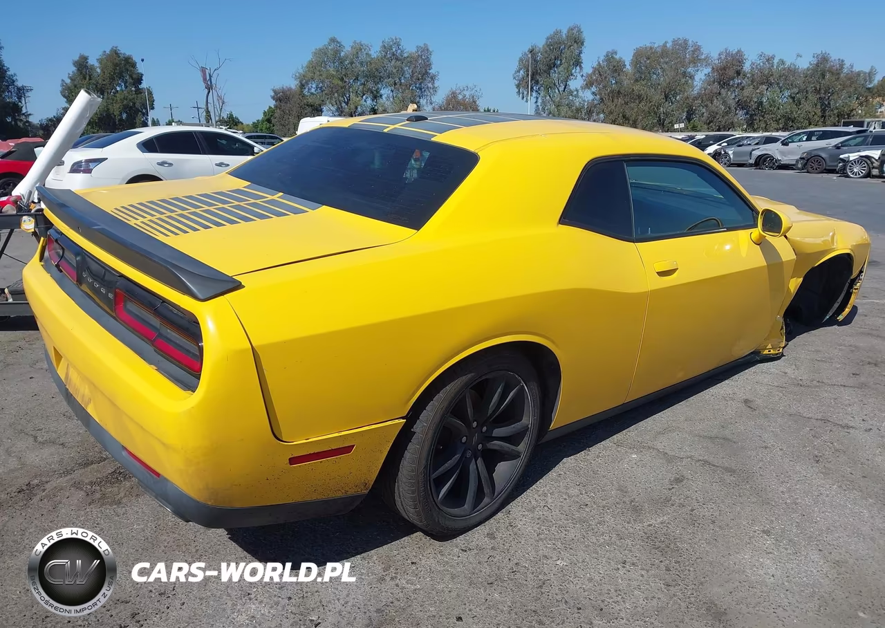 2017 Dodge Challenger Sxt VIN:2C3CDZAG0HH592724 - 4
