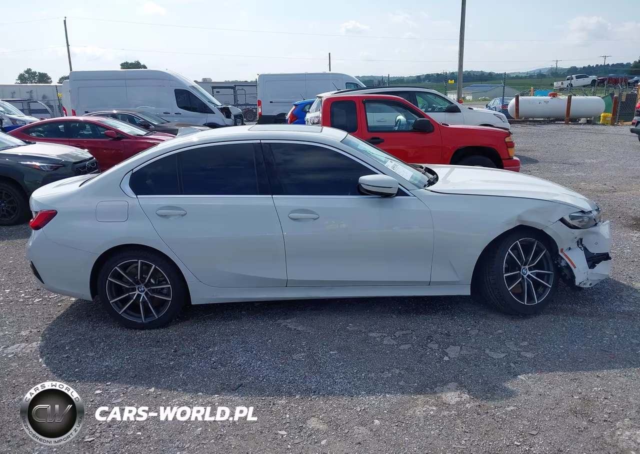 2020 BMW 330I xDrive VIN:3MW5R7J09L8B10359 - 13
