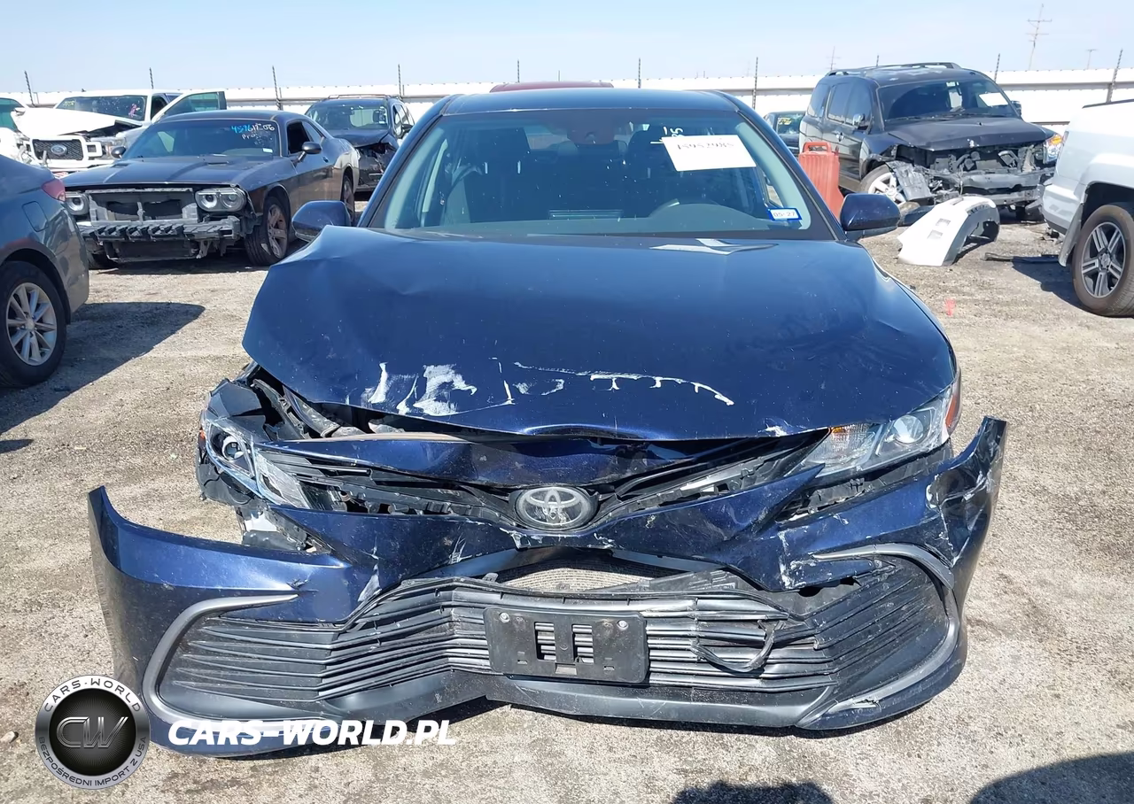 2021 Toyota Camry Le VIN:4T1C11AK1MU596732 - 12