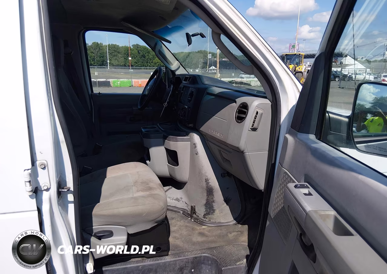 2013 Ford E-350 Super Duty Xlt VIN:1FBSS3BL6DDA90897 - 5
