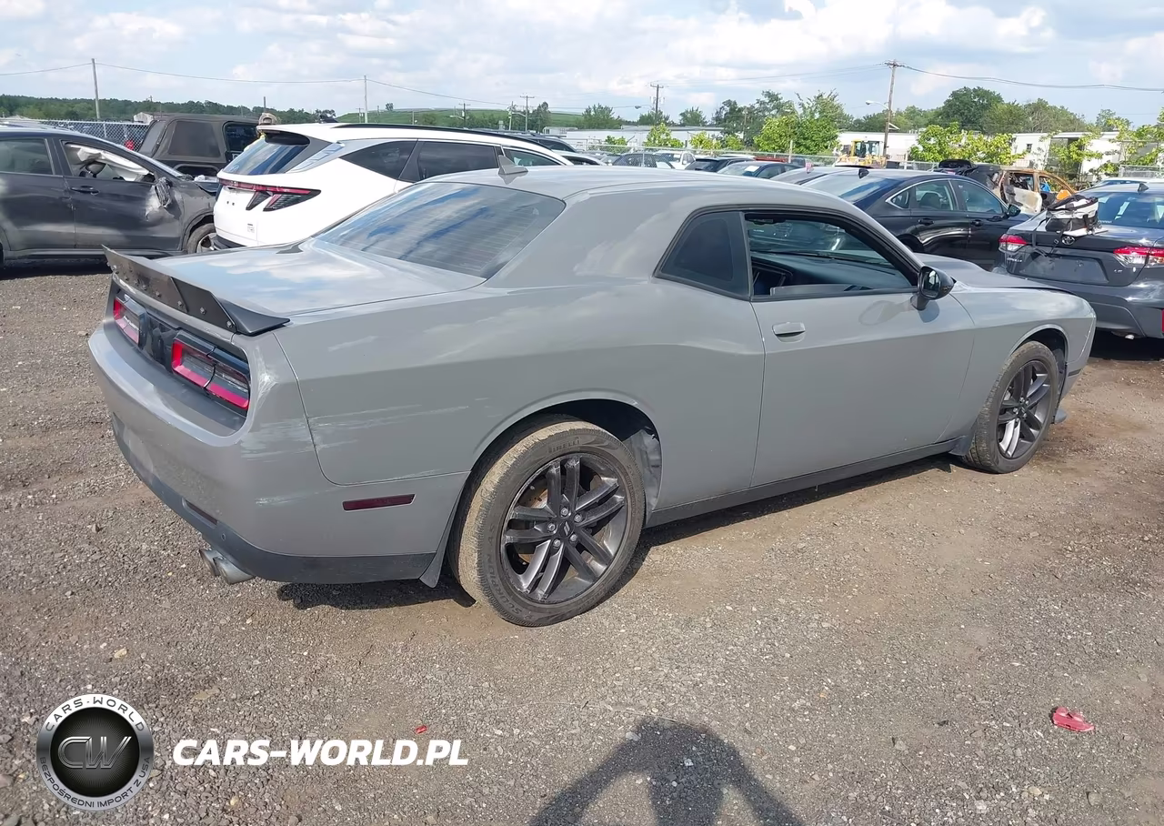 2019 Dodge Challenger Gt VIN:2C3CDZKG1KH621556 - 4