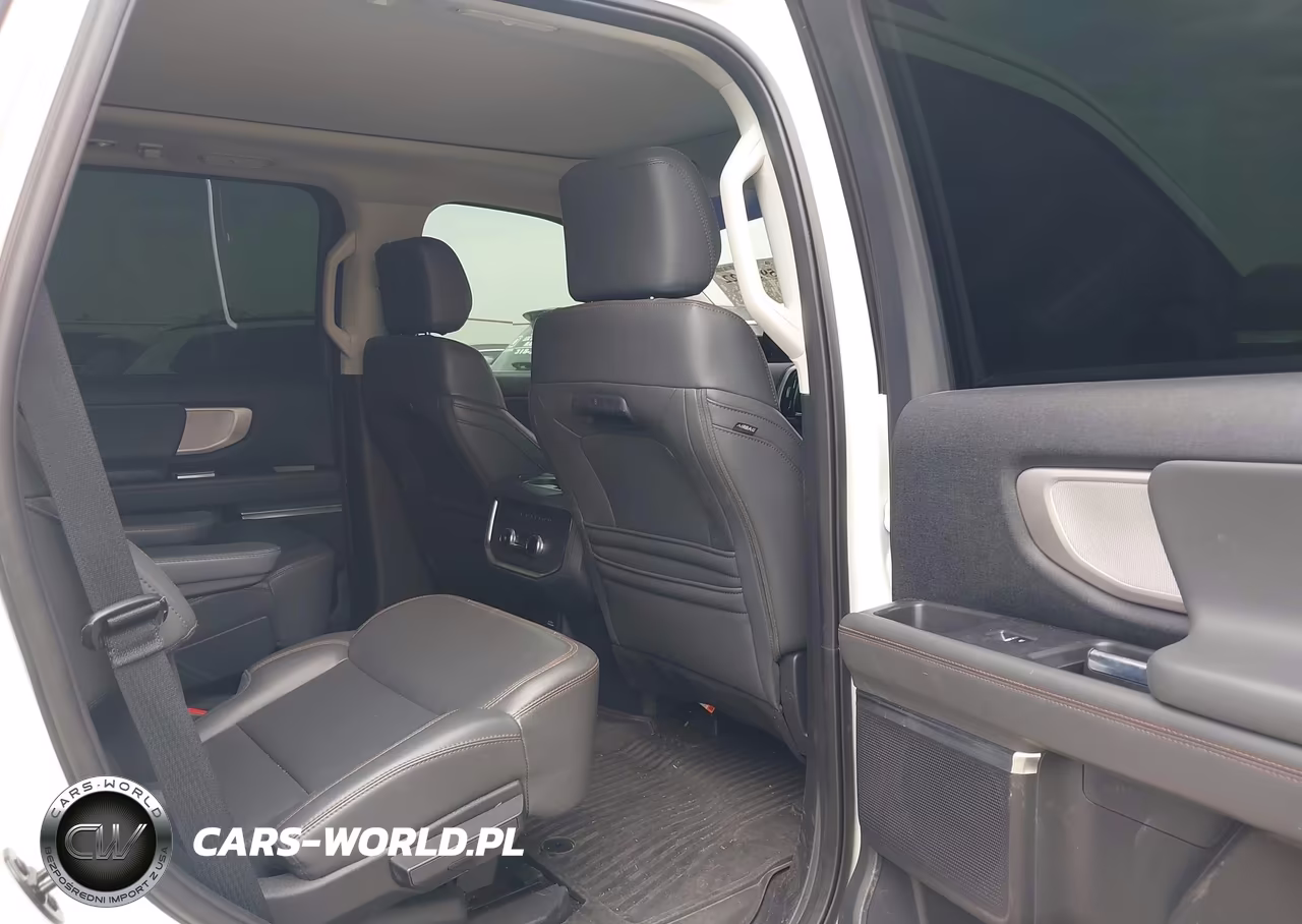 2025 Ford Expedition Active VIN:1FMJU1H87SEA24774 - 8