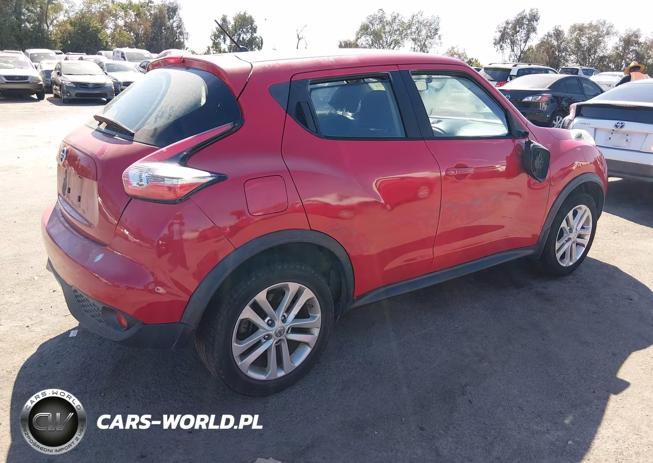2015 Nissan Juke S VIN:JN8AF5MR8FT503148 - 4