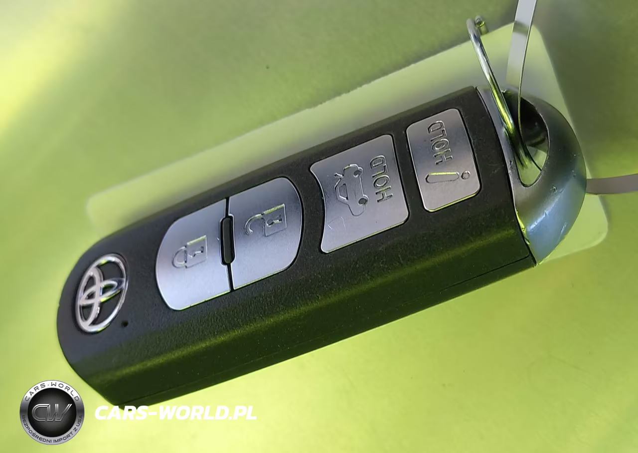 2019 Toyota Yaris Le VIN:3MYDLBYV6KY524980 - 11