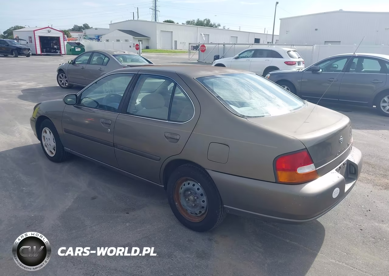 1999 Nissan Altima Gle-Gxe-Se-Se-L-Xe VIN:1N4DL01D5XC112480 - 3