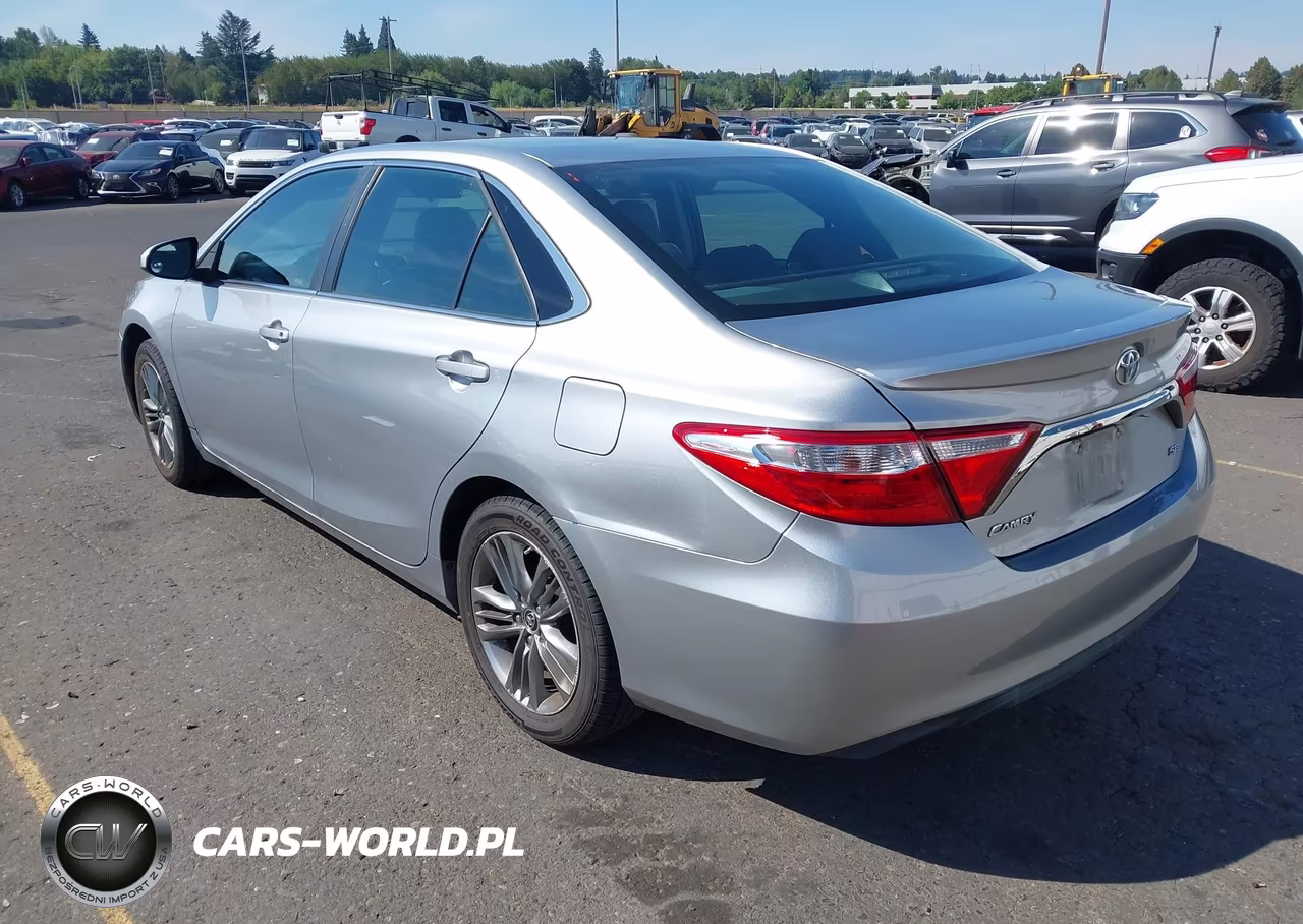 2017 Toyota Camry Se VIN:4T1BF1FK5HU421105 - 3