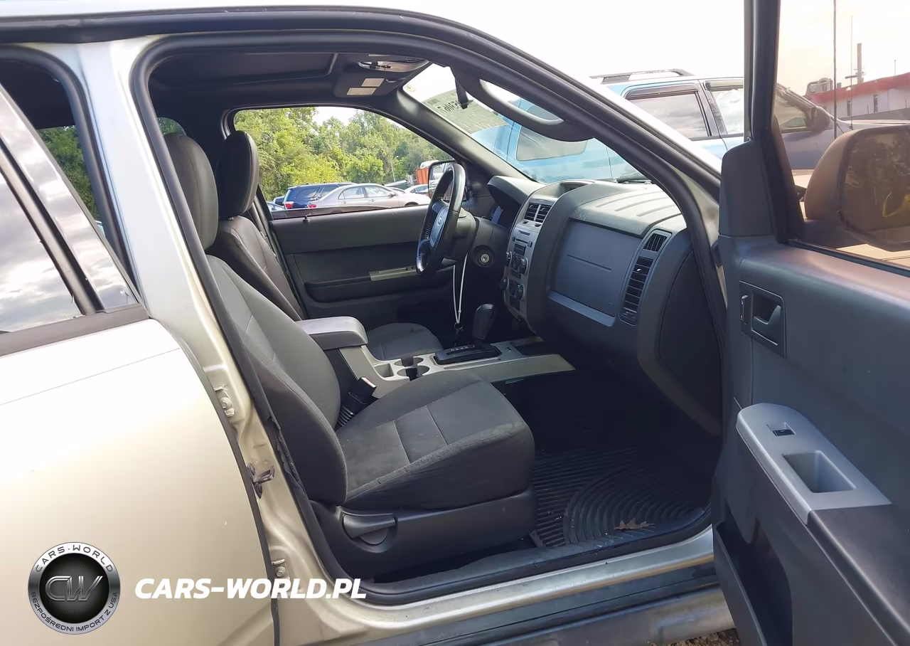2011 Ford Escape Xlt VIN:1FMCU0DG3BKA19881 - 5
