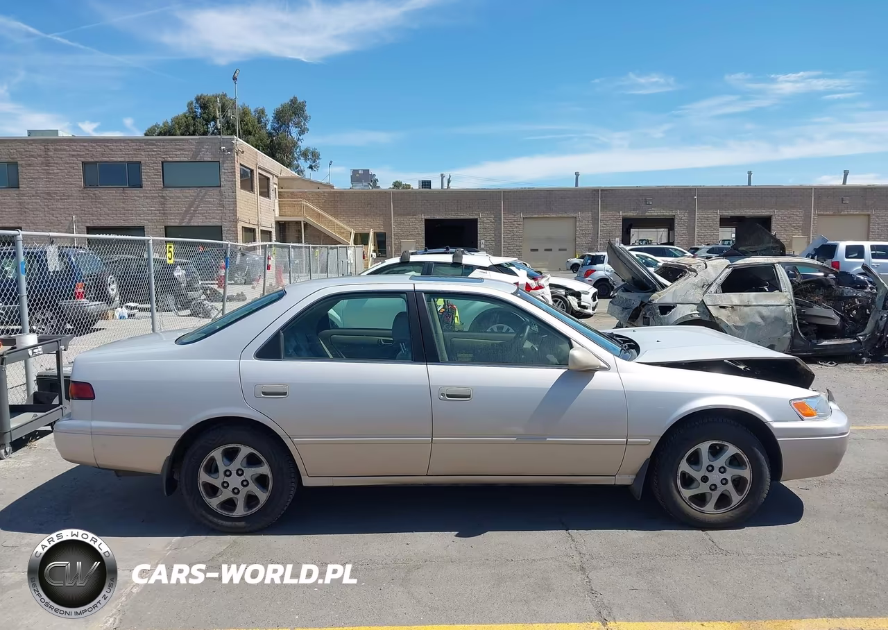 1997 Toyota Camry Xle V6 VIN:4T1BF22K6VU026504 - 13