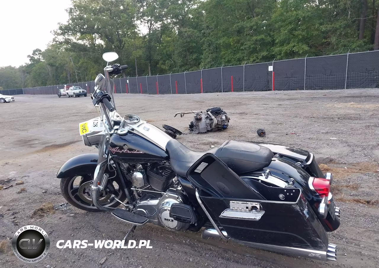 2012 Harley-Davidson Flhr Road King VIN:1HD1FBM11CB639058 - 3