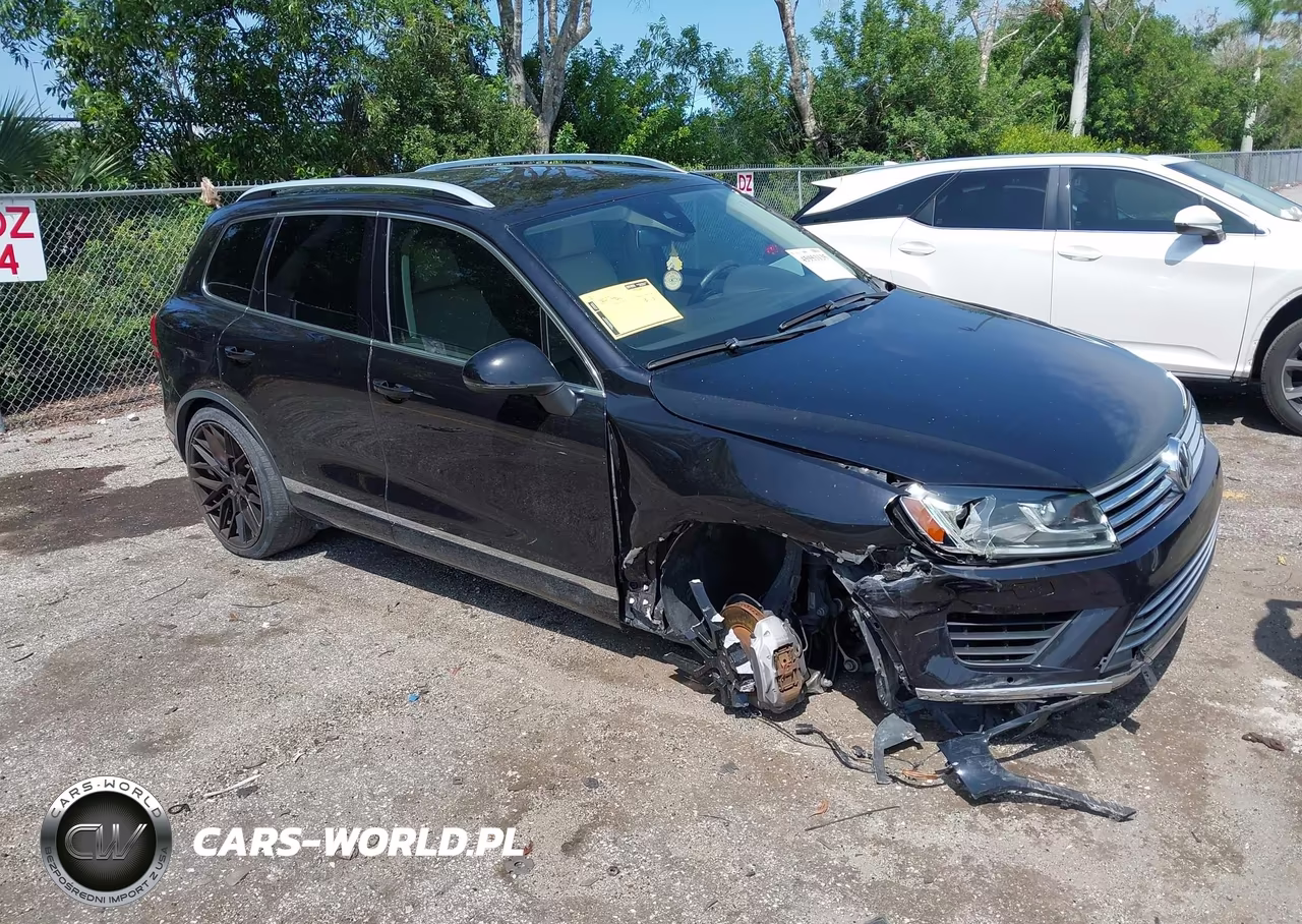 2016 Volkswagen Touareg Sport W-Technology – zdjęcie 1 z 17