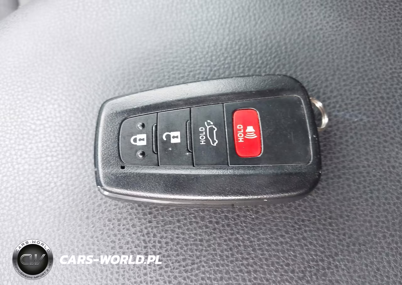 2020 Toyota Rav4 Hybrid Xle VIN:2T3RWRFV8LW066499 - 11