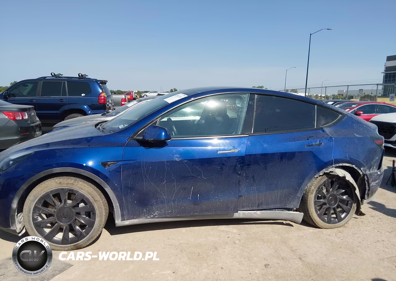 2021 Tesla Model Y Long Range Dual Motor All-Wheel Drive VIN:5YJYGDEE1MF061794 - 13