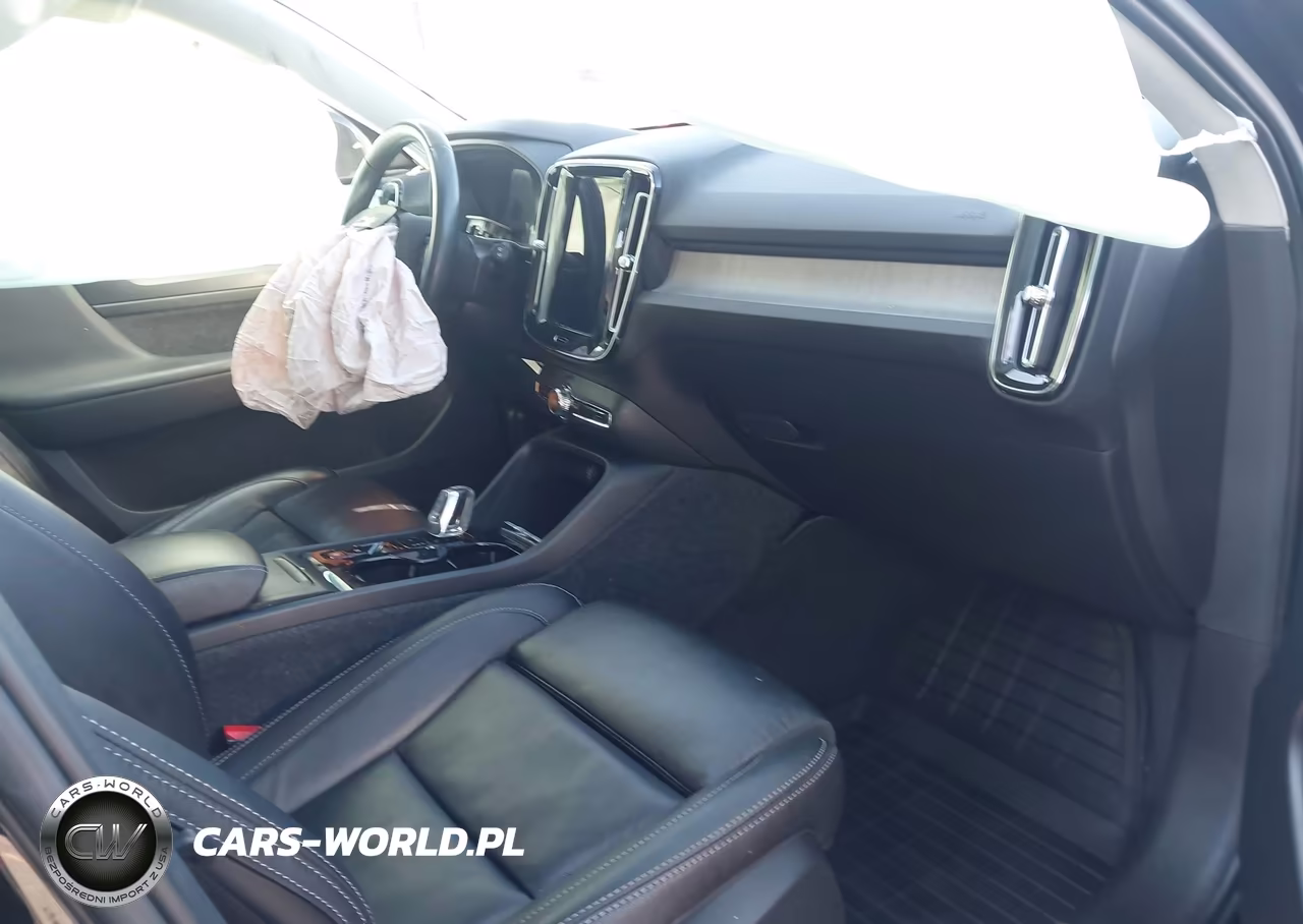 2023 Volvo Xc40 B5 Plus Bright Theme VIN:YV4L12UN0P2938975 - 5