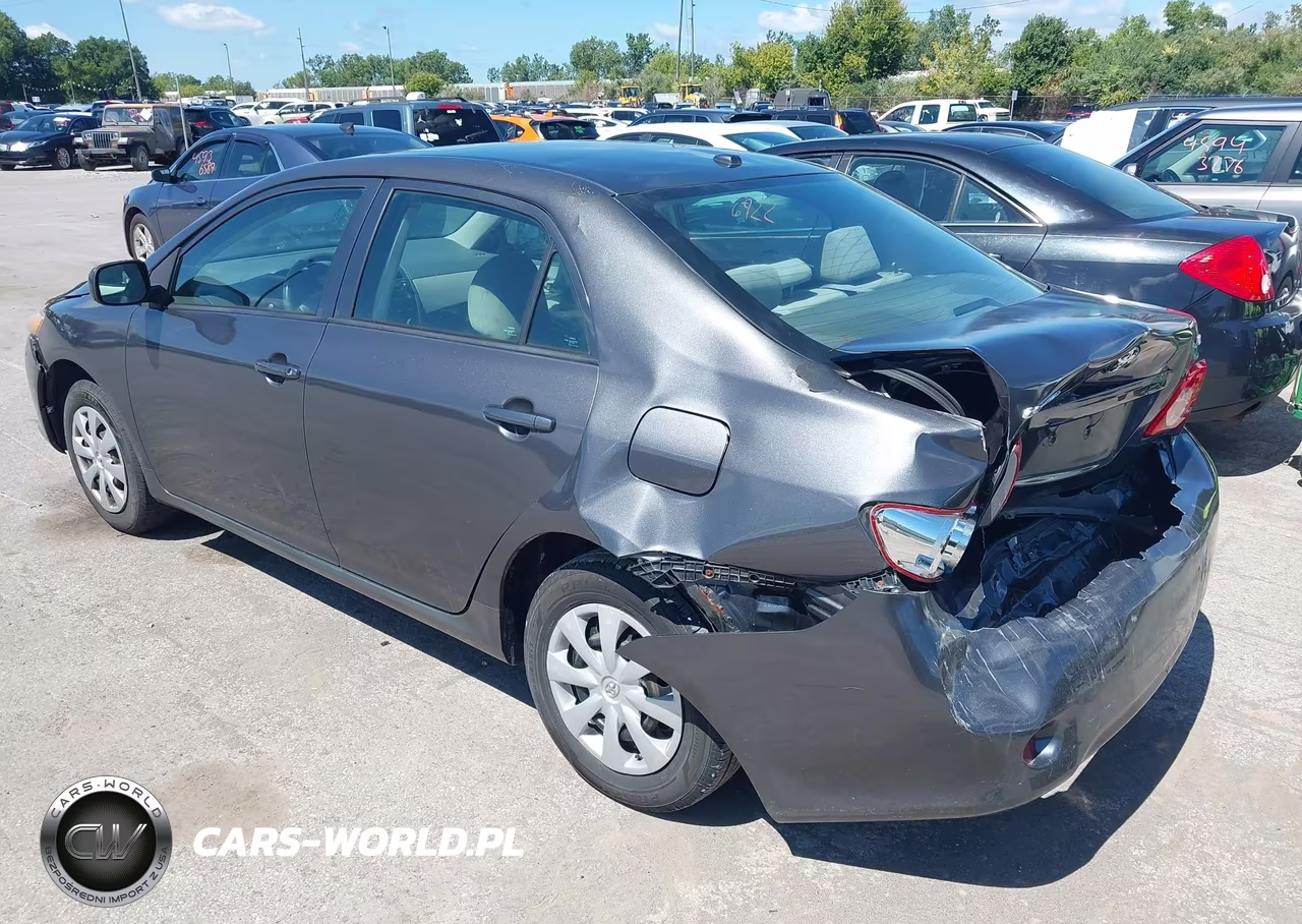 2010 Toyota Corolla Le VIN:1NXBU4EE2AZ372745 - 3
