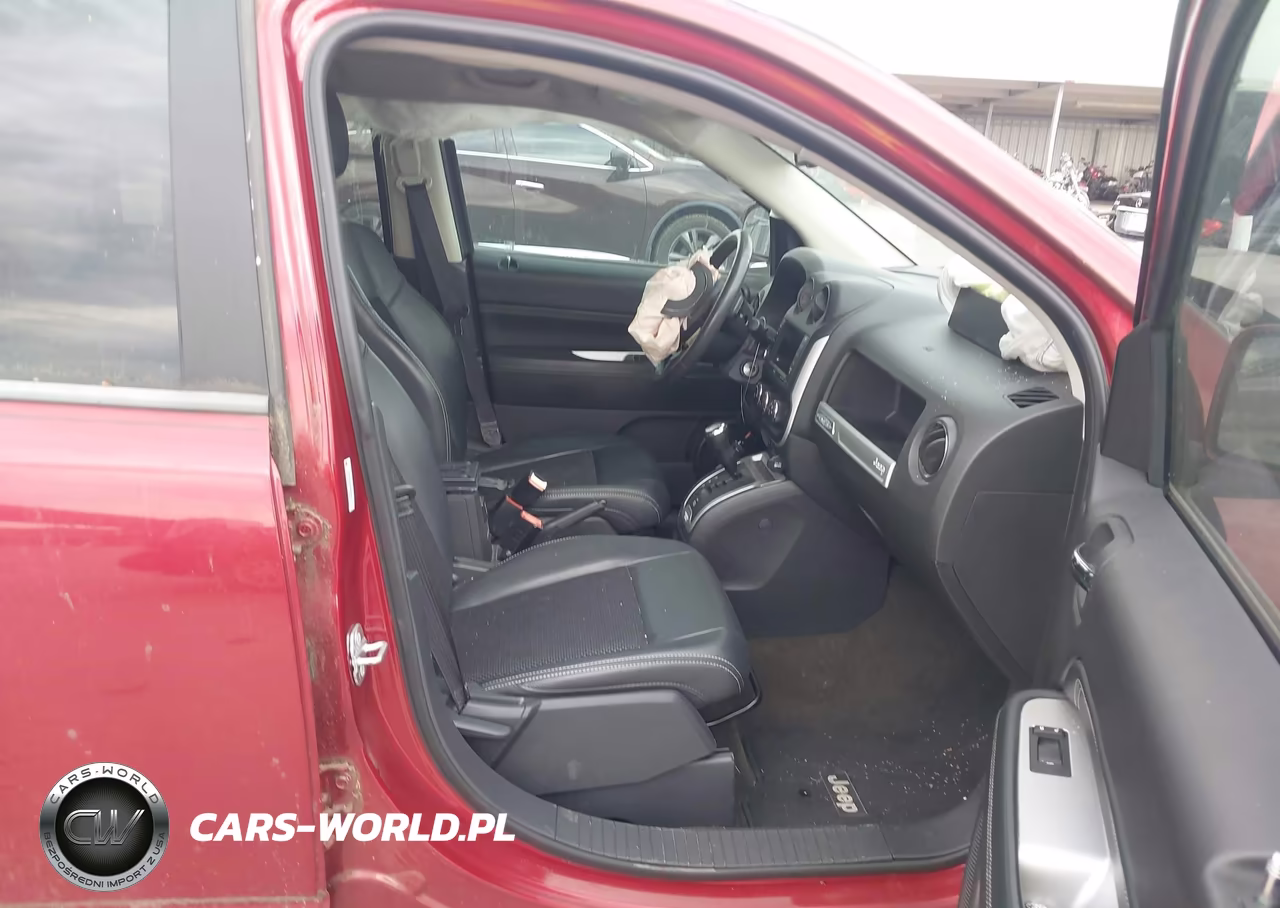2014 Jeep Compass Latitude VIN:1C4NJCEB1ED660272 - 5