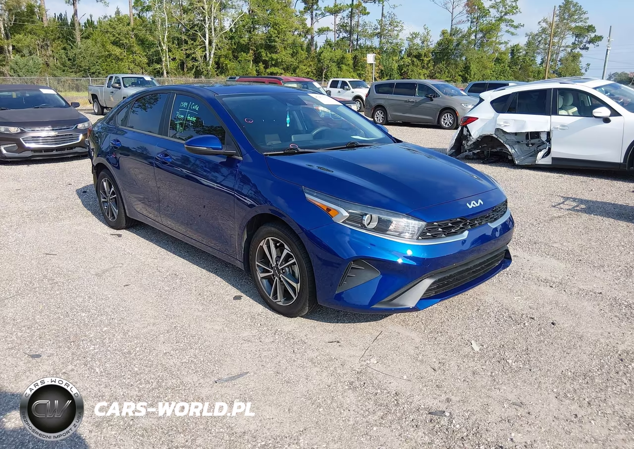 2022 Kia Forte Lxs – zdjęcie 1 z 16