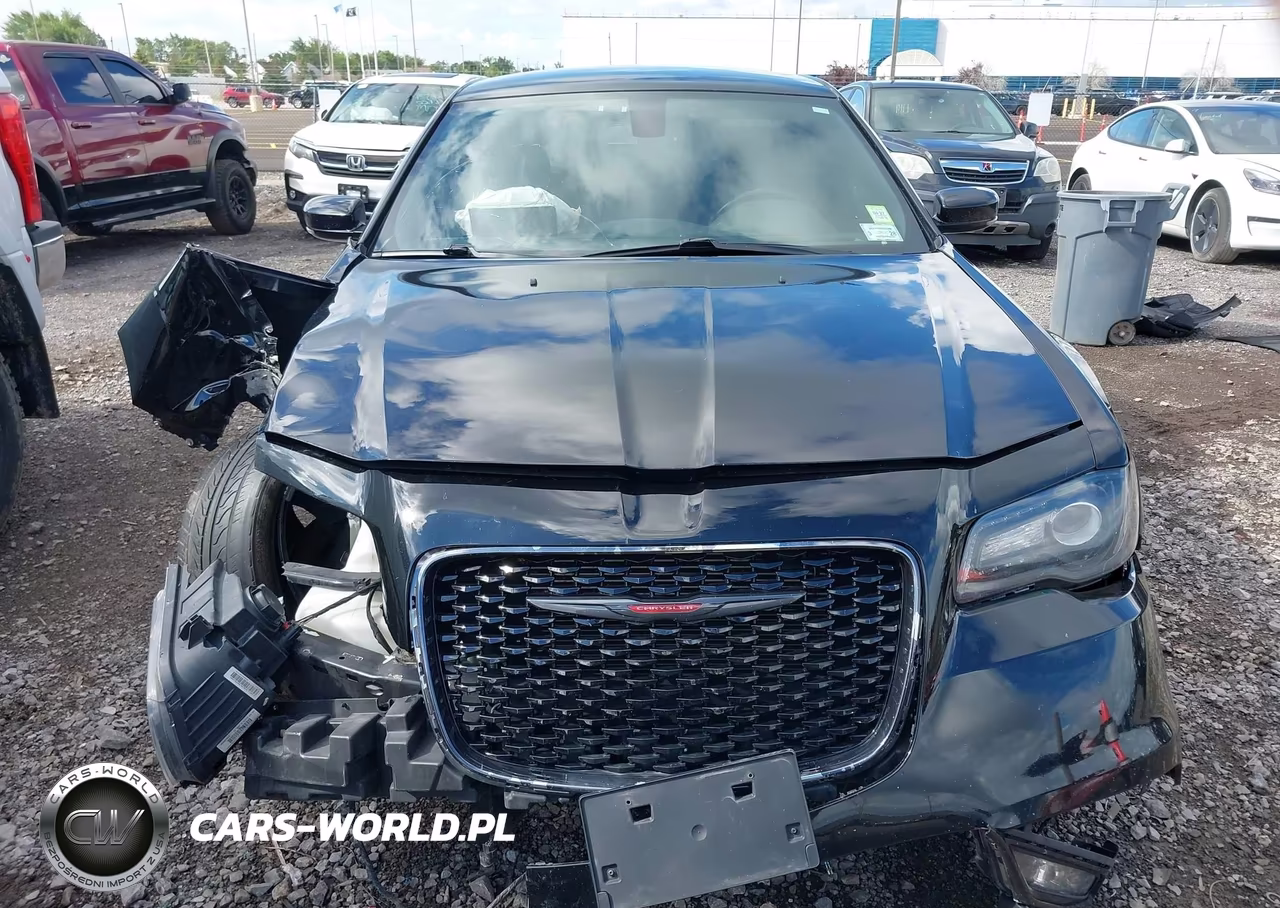 2021 Chrysler 300 300S VIN:2C3CCABG5MH529244 - 12
