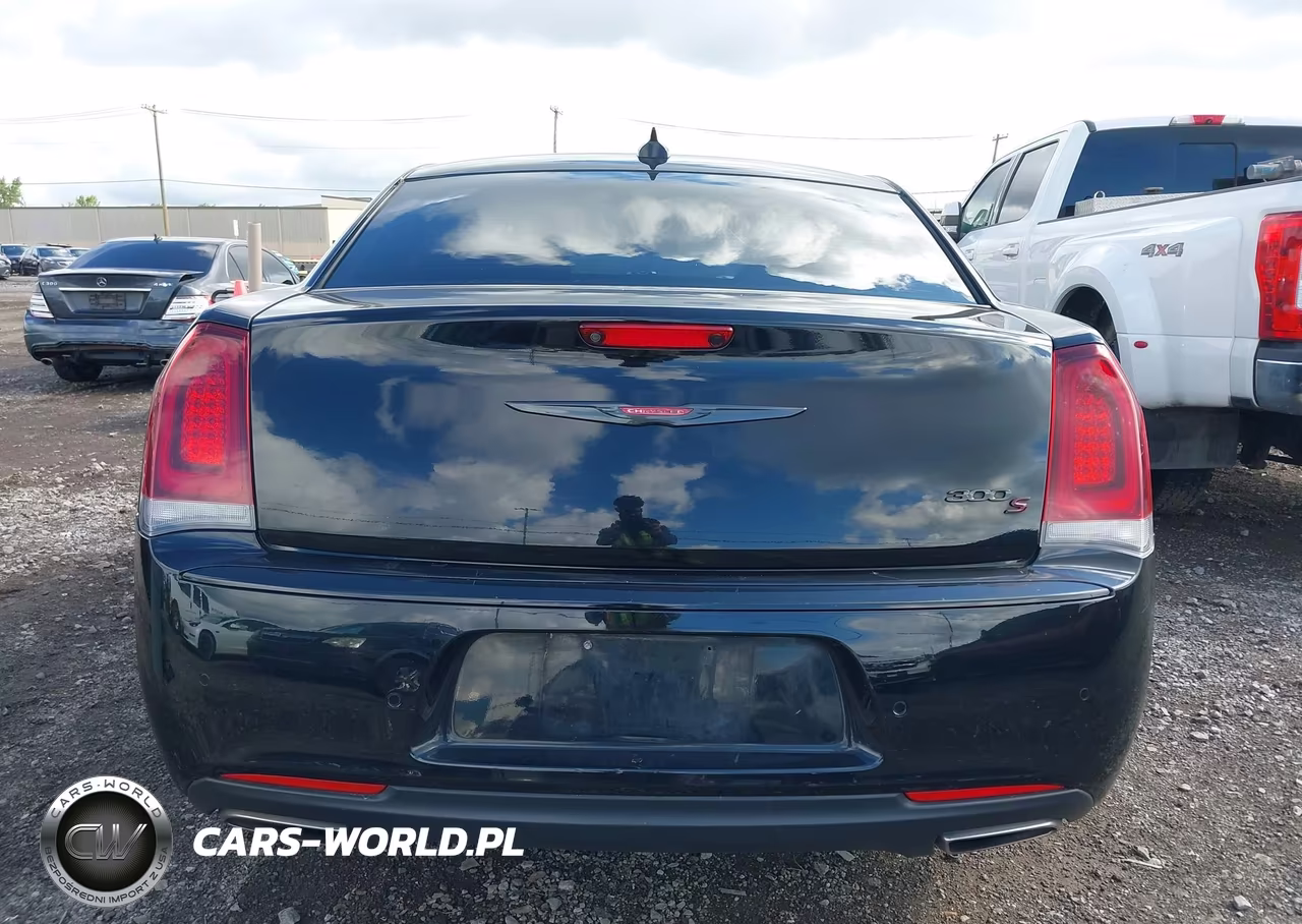 2021 Chrysler 300 300S VIN:2C3CCABG5MH529244 - 16