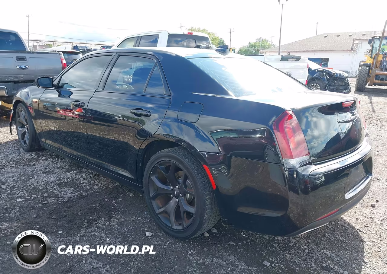 2021 Chrysler 300 300S VIN:2C3CCABG5MH529244 - 3