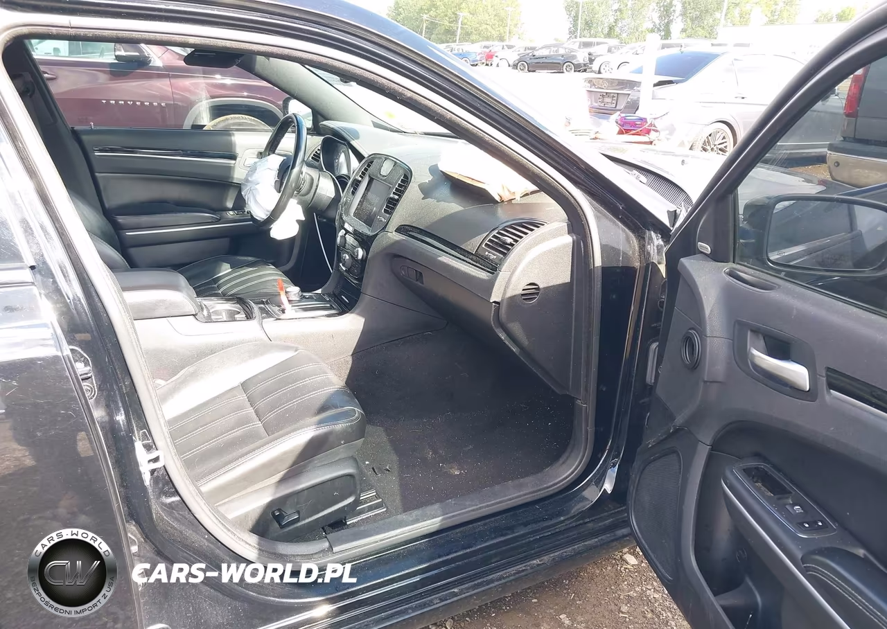 2021 Chrysler 300 300S VIN:2C3CCABG5MH529244 - 5