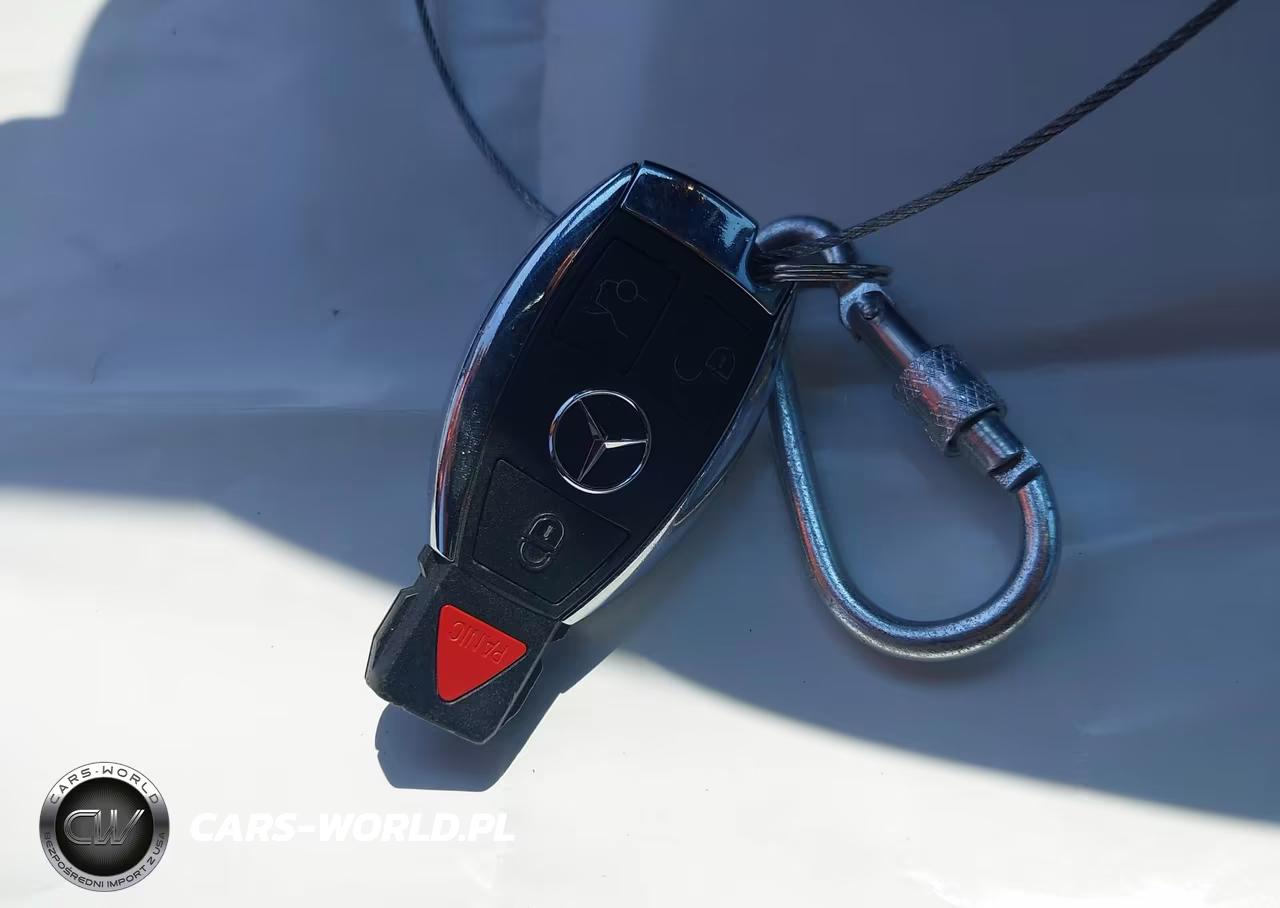2018 Mercedes-Benz C 300 VIN:55SWF4JB7JU246741 - 11