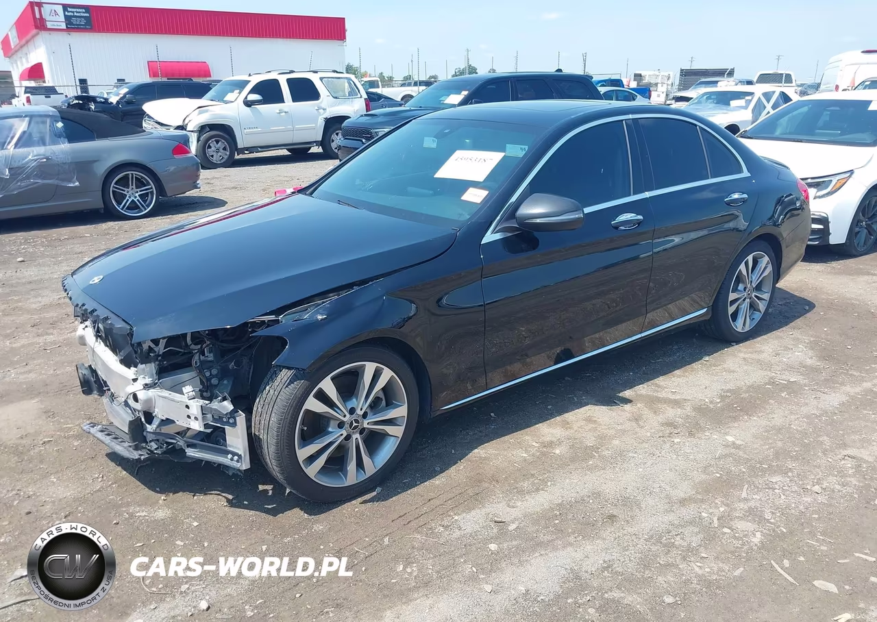 2018 Mercedes-Benz C 300 VIN:55SWF4JB7JU246741 - 2