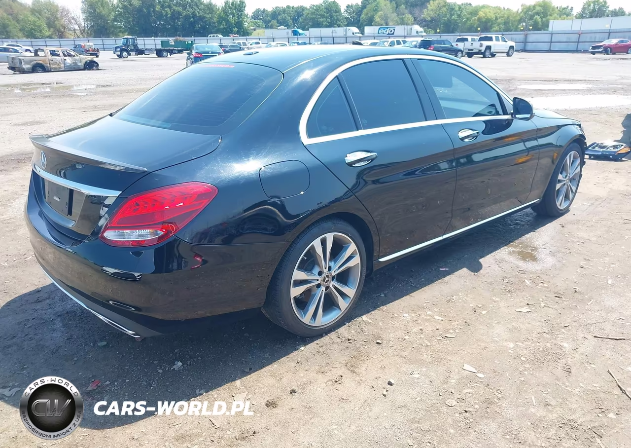 2018 Mercedes-Benz C 300 VIN:55SWF4JB7JU246741 - 4