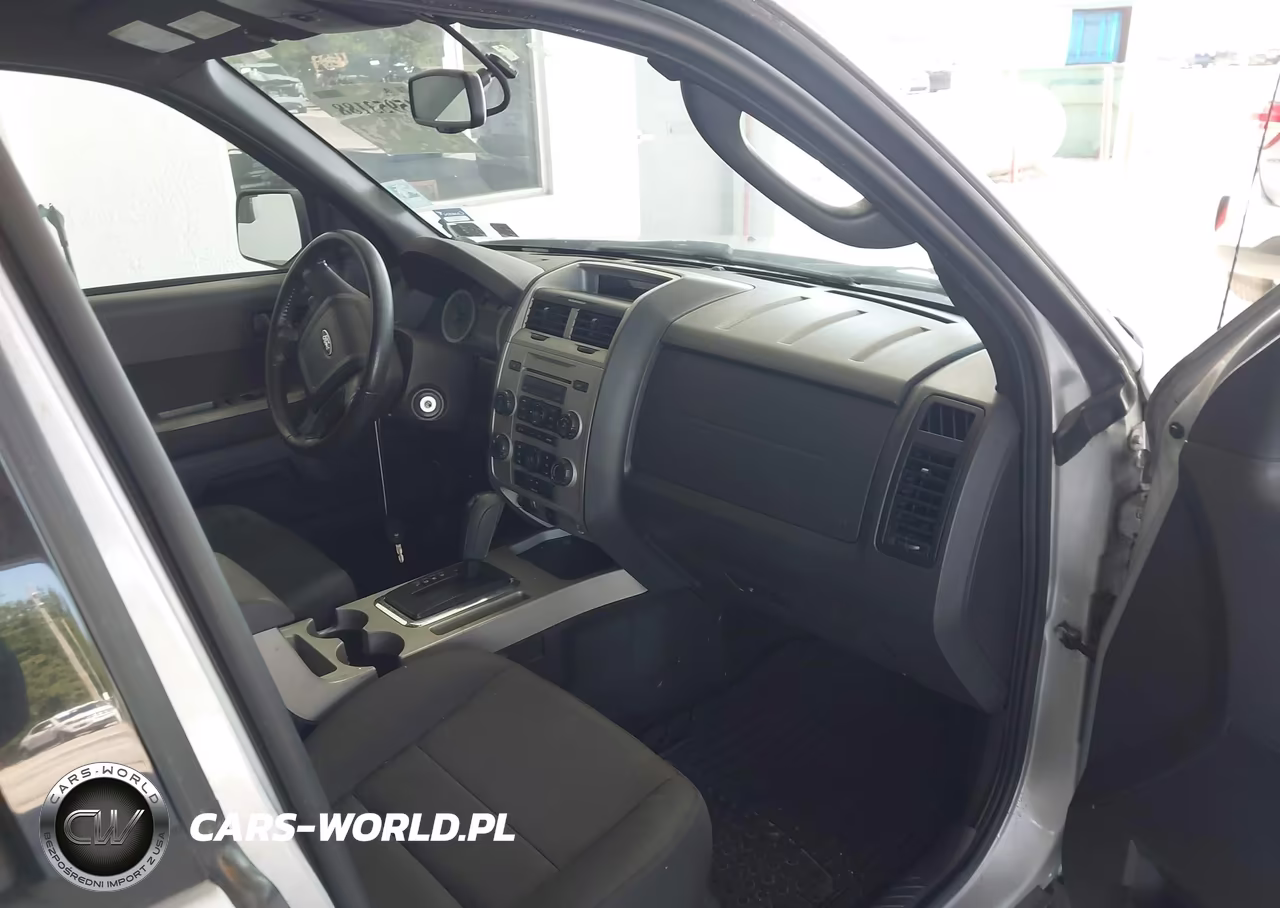 2011 Ford Escape Xlt VIN:1FMCU9D7XBKC12419 - 5