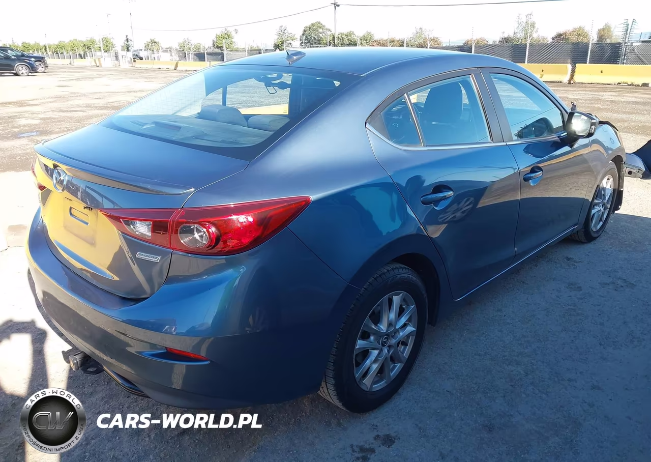 2014 Mazda Mazda3 I Touring VIN:JM1BM1V7XE1111729 - 4