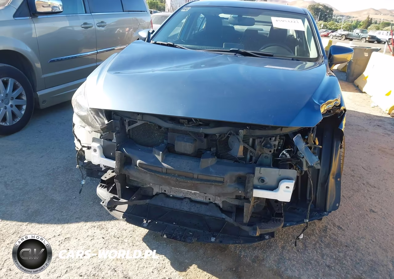 2014 Mazda Mazda3 I Touring VIN:JM1BM1V7XE1111729 - 6