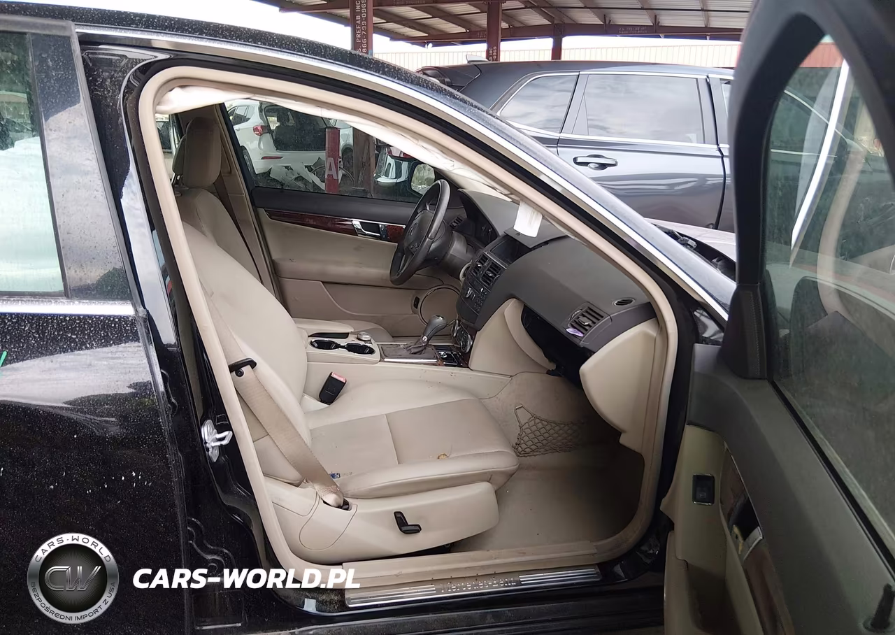 2009 Mercedes-Benz C-Class 3.0L Luxury VIN:WDDGF54X89R070491 - 5