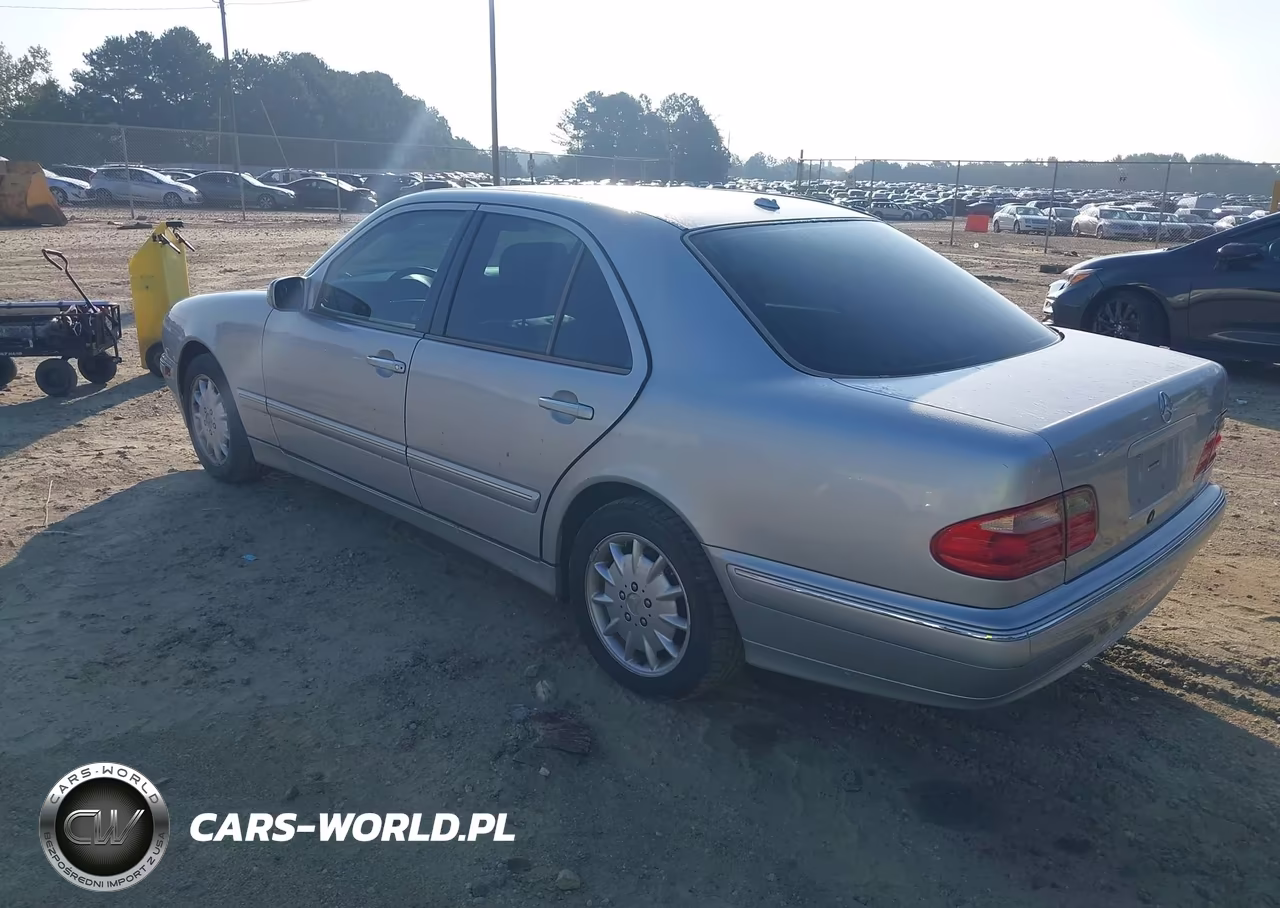 2000 Mercedes-Benz E 320 VIN:WDBJF65J3YB162954 - 3