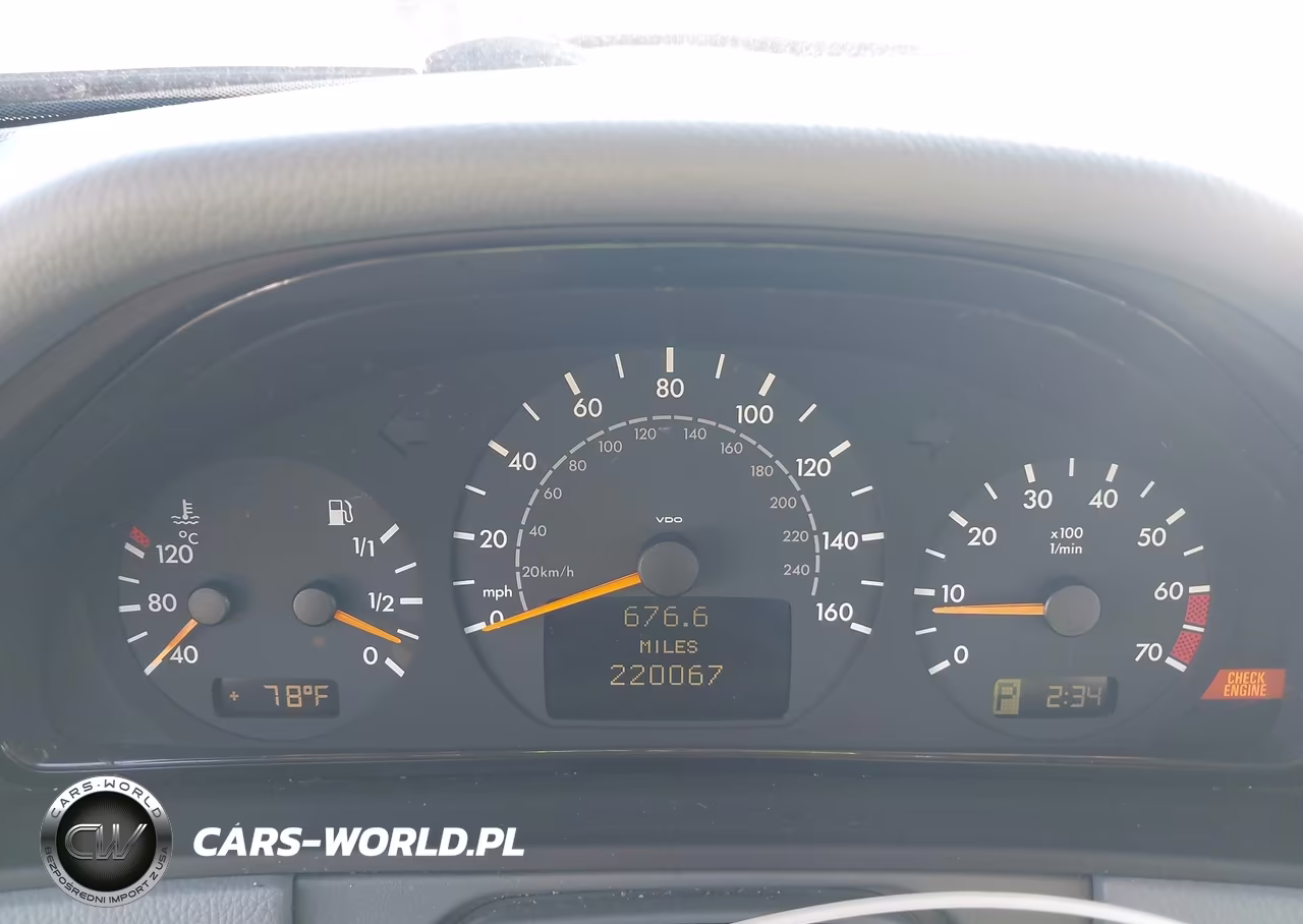 2000 Mercedes-Benz E 320 VIN:WDBJF65J3YB162954 - 7