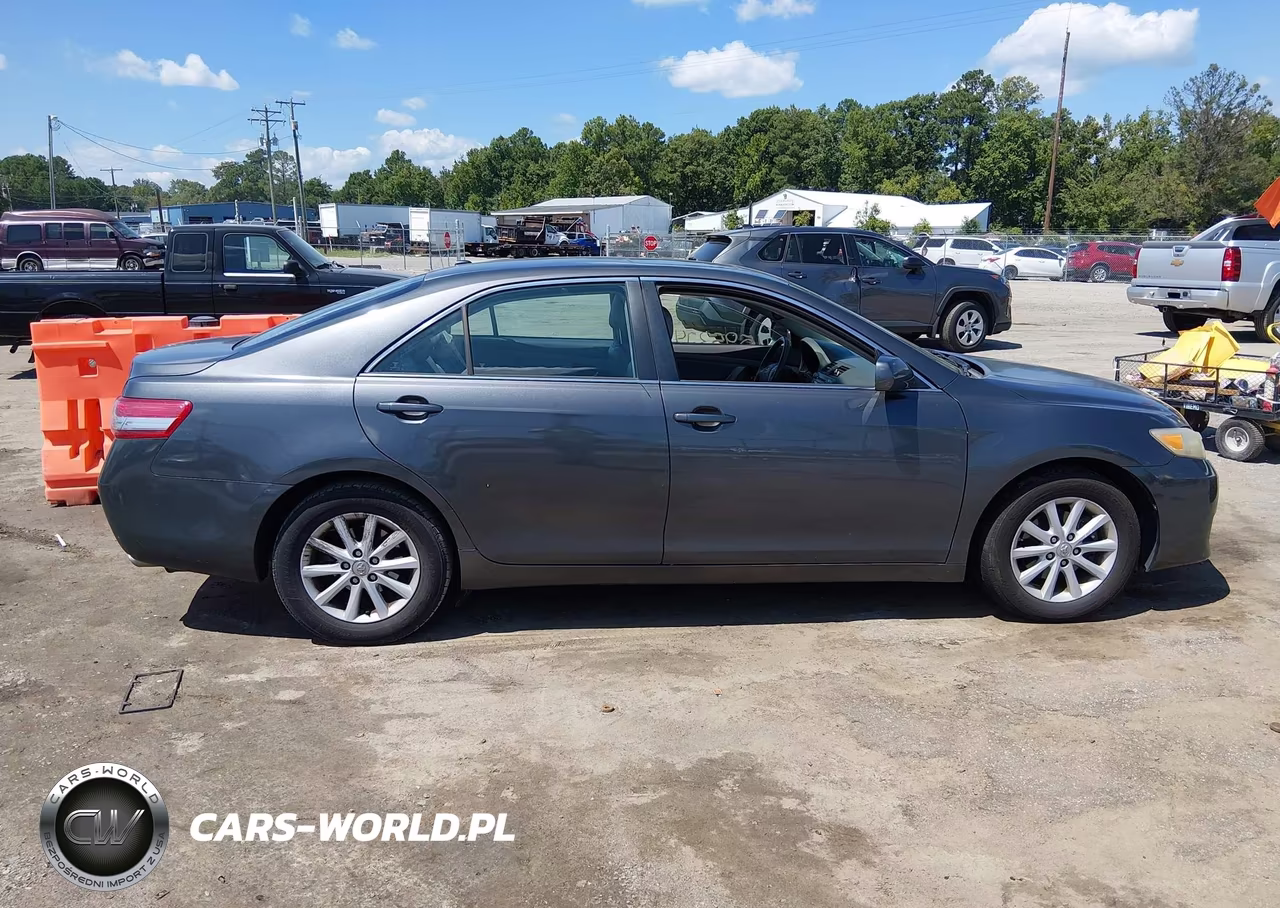 2011 Toyota Camry Xle VIN:4T4BF3EKXBR192723 - 13
