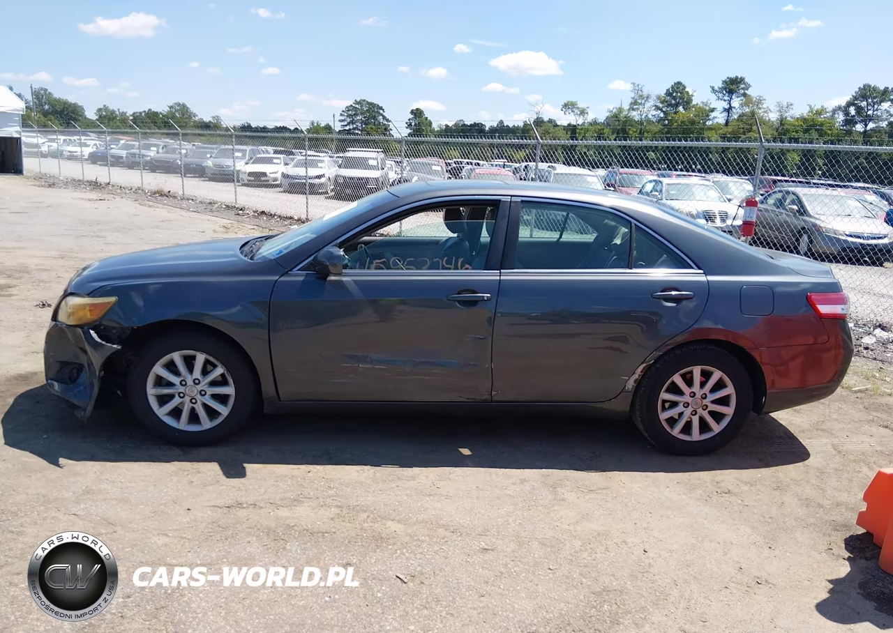 2011 Toyota Camry Xle VIN:4T4BF3EKXBR192723 - 14
